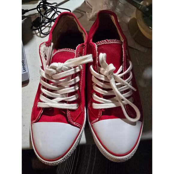 Levi Red Womans Shoes Size  Levis skater preppy kix loafers - Picture 1 of 9